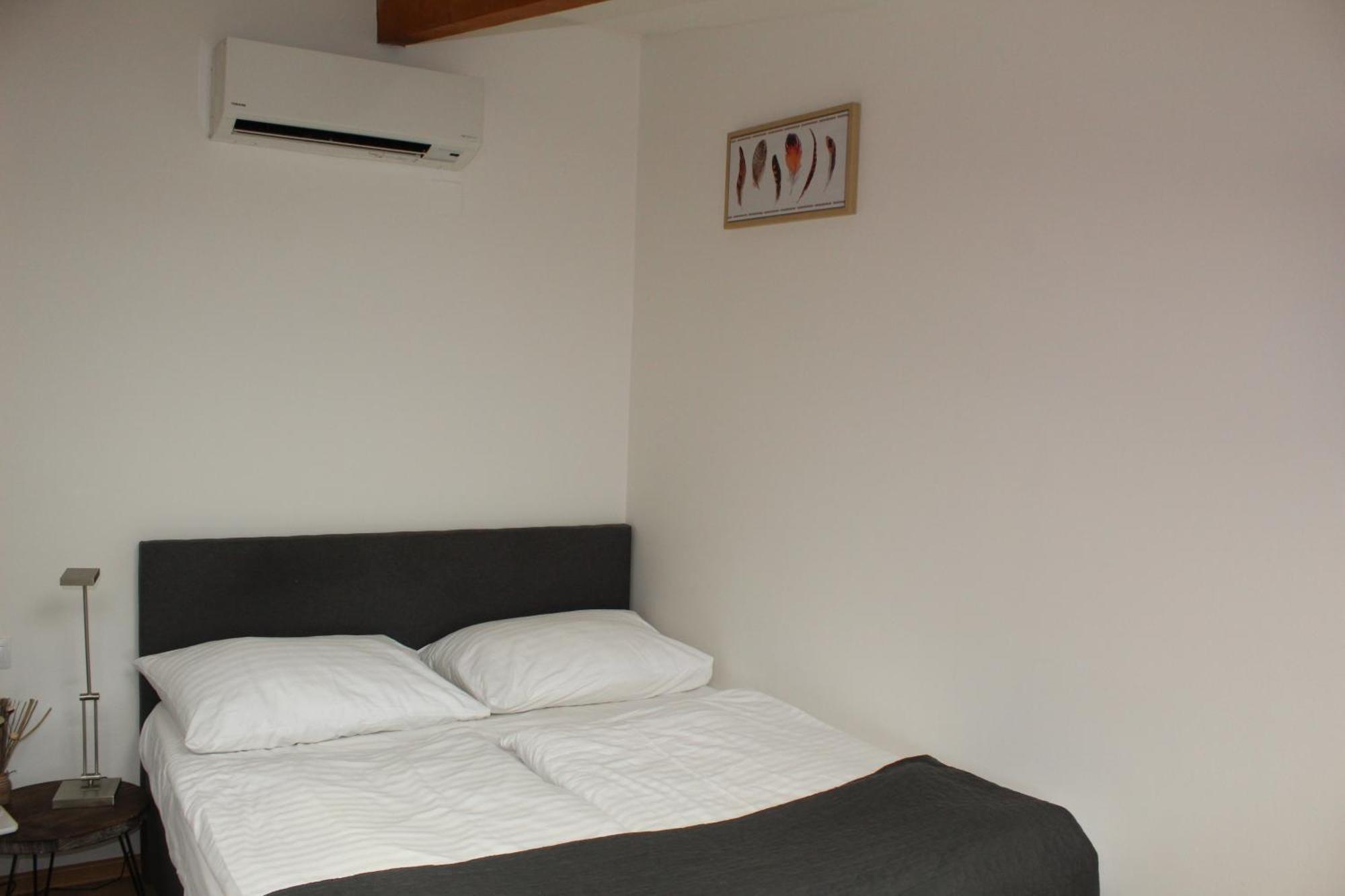 Apartamento Sokolska Praga Exterior foto